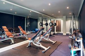 
The fitness center and/or fitness facilities at Mercure Shrewsbury Albrighton Hall Hotel & Spa
