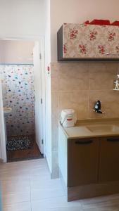 Et badeværelse på Cantinho de casa + 16 billeder