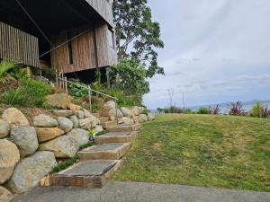 En have udenfor Beachfront Tree Top House + 24 billeder