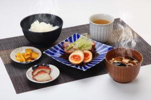 Еда / где поесть недалеко от отеля