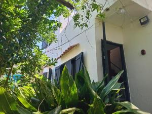 Budova, kde se prázdninový dům nachází + 3 fotografie