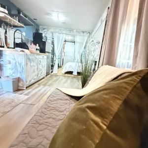 Een zitgedeelte bij Social Distanсing Approved Nature Getaway!