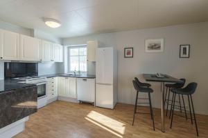 Afbeelding uit fotogalerij van Cozy Apartment in Senja