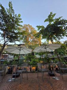 En restaurant eller et andet spisested på BubbleHumbleBangkok