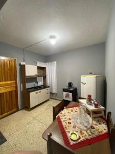Kuchyň nebo kuchyňský kout v ubytování Apartamento completo conforto e ótima localização