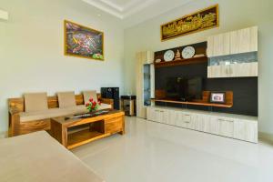 Kuchyň nebo kuchyňský kout v ubytování Banyu Riris Villa Lovina Private Villa