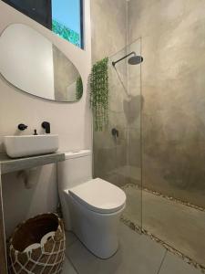 Et badeværelse på Studio Apartment in Cocles