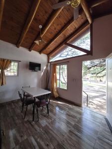 Et tv og/eller underholdning på Cabañas Los Cuatro Algarrobos