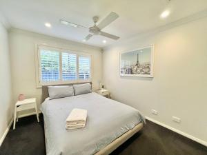 En eller flere senge i et værelse på Lakeview at Berringer + 25 billeder