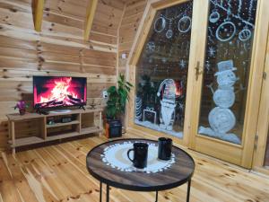 Et tv og/eller underholdning på Camp Magic View + 21 billeder