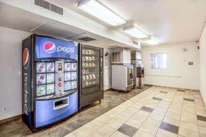 Fotografie z fotogalerie ubytování Super 8 by Wyndham Tracy v destinaci Tracy