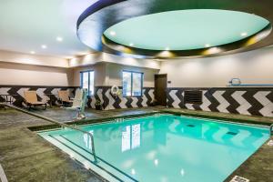 Bazén v ubytování Comfort Inn & Suites Moore - Oklahoma City nebo v jeho okolí
