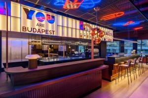 En restaurant eller et andet spisested på You Hotel Budapest - Handwritten Collection