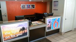 Motel 6-Palm Springs, CA - Downtown