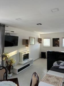 Et tv og/eller underholdning på Bedřichov Jaroš