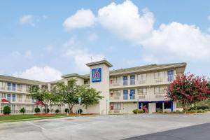 Motel 6-Columbia, SC - West