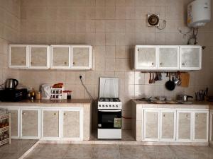 Afbeelding uit fotogalerij van Amour Hostel in Seeb