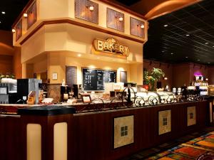 A restaurant or other place to eat at Chukchansi Gold Resort & Casino