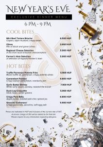 een poster voor het exclusieve dinermenu voor oudejaarsavond bij Hotel Memories OldTown in Boedapest