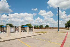 Fotografie z fotogalerie ubytování Motel 6-Cleburne, TX v destinaci Cleburne
