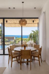 Naturlandskabet i nærheden af villaen