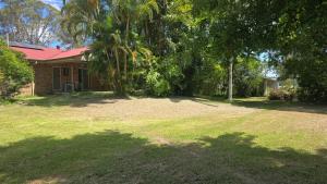 Billede fra billedgalleriet på Warrego Farm Stay Room 1  + 4 billeder