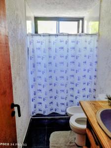 Et badeværelse på Cabaña Los Algarrobos + 47 billeder