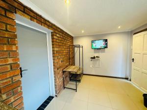 Et tv og/eller underholdning på Siyaya’s Guest Palace