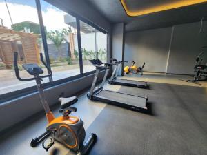 Fitness centrum a/nebo fitness zařízení v ubytování TOROS BULVAR Cozy fancy Sea view next to the Mall and near to the Beach, in the mid of Alanya Mahmutlar!