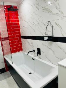 Et badeværelse på Siyaya’s Guest Palace