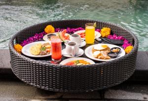 Jídlo v vily nebo okolí