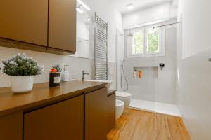 Et badeværelse på Milan - Refuge in the Green + 24 billeder