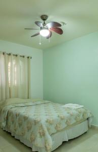 Afbeelding uit fotogalerij van VillaMarina in ArraijÃ¡n +8 foto's