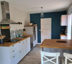 Køkken eller tekøkken på Maison avec grand jardin clos + 8 billeder