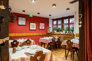 Restaurace v ubytování Hôtel le Saint Nicolas