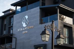 a street light in front of a building at Stillaterm SPA in Mineralni Bani
