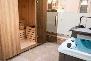 Billede fra billedgalleriet på Olymp Luxury Villa D - Luxury Escape with Direct Beach Access and Unique Sunsets i Paphos City