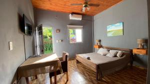 TV a/nebo společenská místnost v ubytování La Tata en Yvera