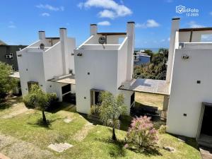 Tòa nhà nơi nhà nghỉ dưỡng tọa lạc