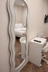 Koupelna v ubytování 137 New Stylish Studio Richmond 30mins to Central London