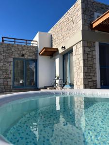 Hồ bơi trong/gần Anasa Rustic Villa