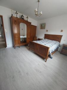 Giường trong phòng chung tại Appartement Le cabanon +1 ảnh