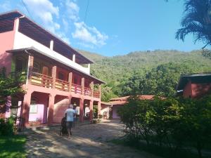 Afbeelding uit fotogalerij van Pousada aconchego da serra in Santana do Riacho