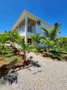 En have udenfor Room with kitchenet, pool and close to the beach in Las Galeras