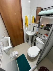 Koupelna v ubytování Hermoso apartamento en Barbosa Santander