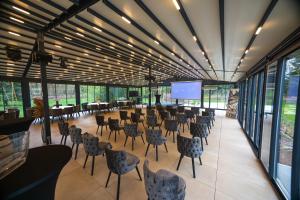 En restaurant eller et andet spisested på Hôtel Séquoias