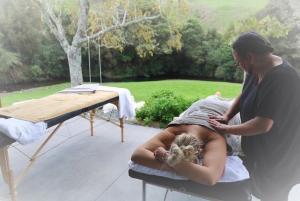 Gæster der bor på Ripples Retreat - Riverside Luxury