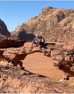 Afbeelding uit fotogalerij van RUM MOON lUXURY CAMP in Wadi Rum