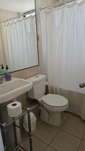 Phòng tắm tại Departamento Tamarugal