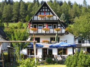 Foto da galeria de Pension & Ferienhaus Latröpchen em Schmallenberg